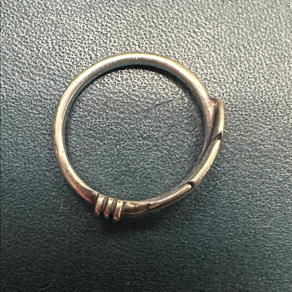 James Avery Delicate Silver Feather Ring Sz 7 - Picture 4 of 5
